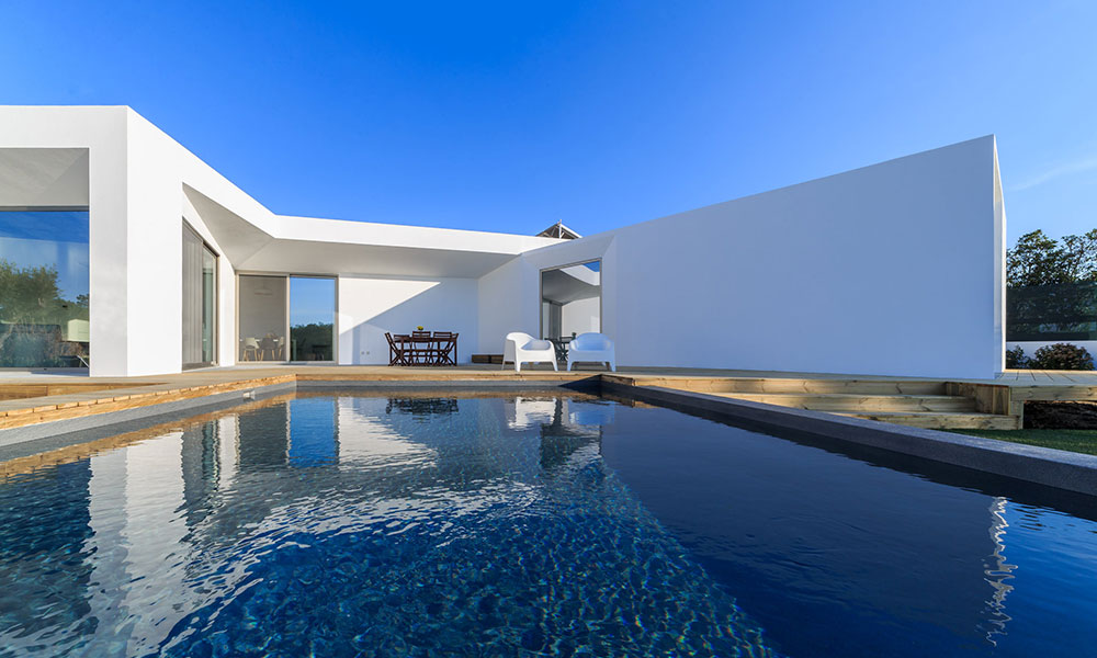 Transforming Your Workspace: The Impact of Smart Office Interiors